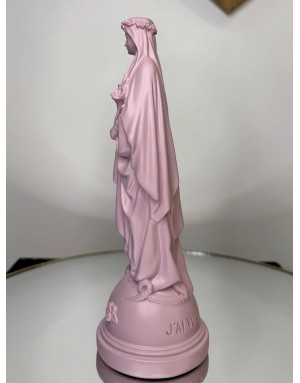 Statuette Marie aux fleurs - ROSE POUDRÉ 22cm
